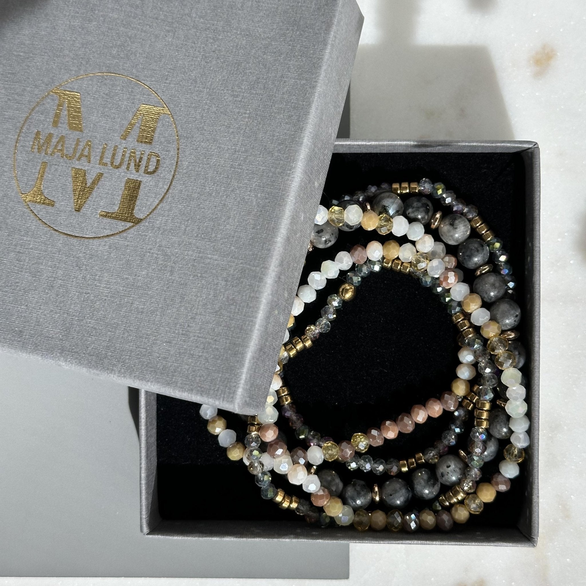 Armbånd MICHELLE Stone – Sæt med 5 armbånd